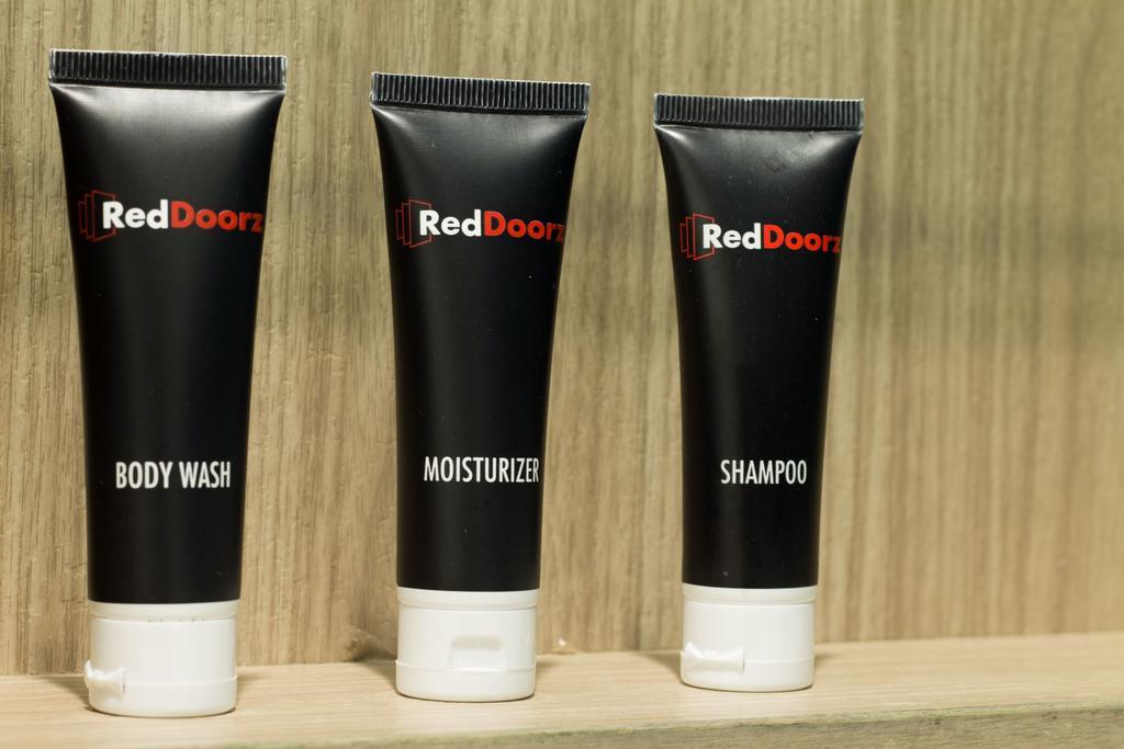 Reddoorz @ Klender Hotell Jakarta Eksteriør bilde