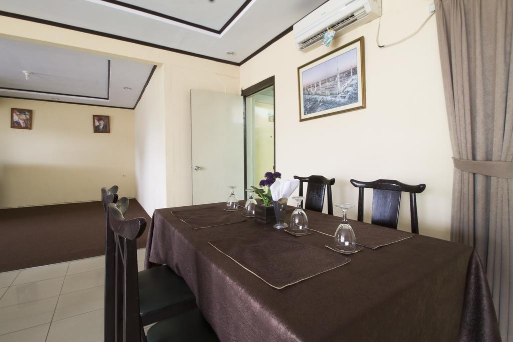 Reddoorz @ Klender Hotell Jakarta Eksteriør bilde