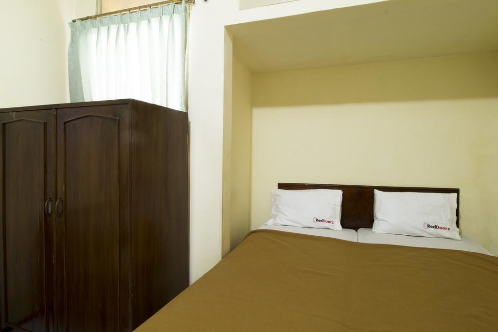 Reddoorz @ Klender Hotell Jakarta Eksteriør bilde